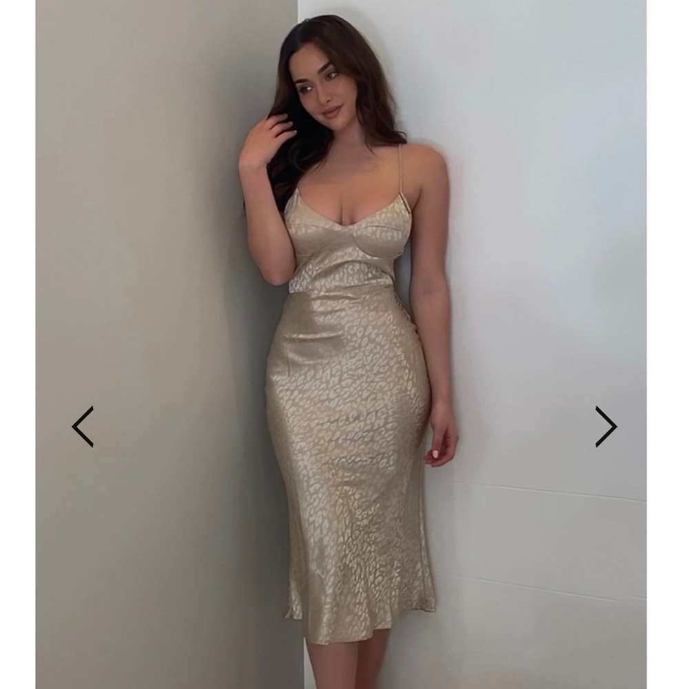 {Runaway The Label} midi silk dress (Gold) - Picture 5 of 8